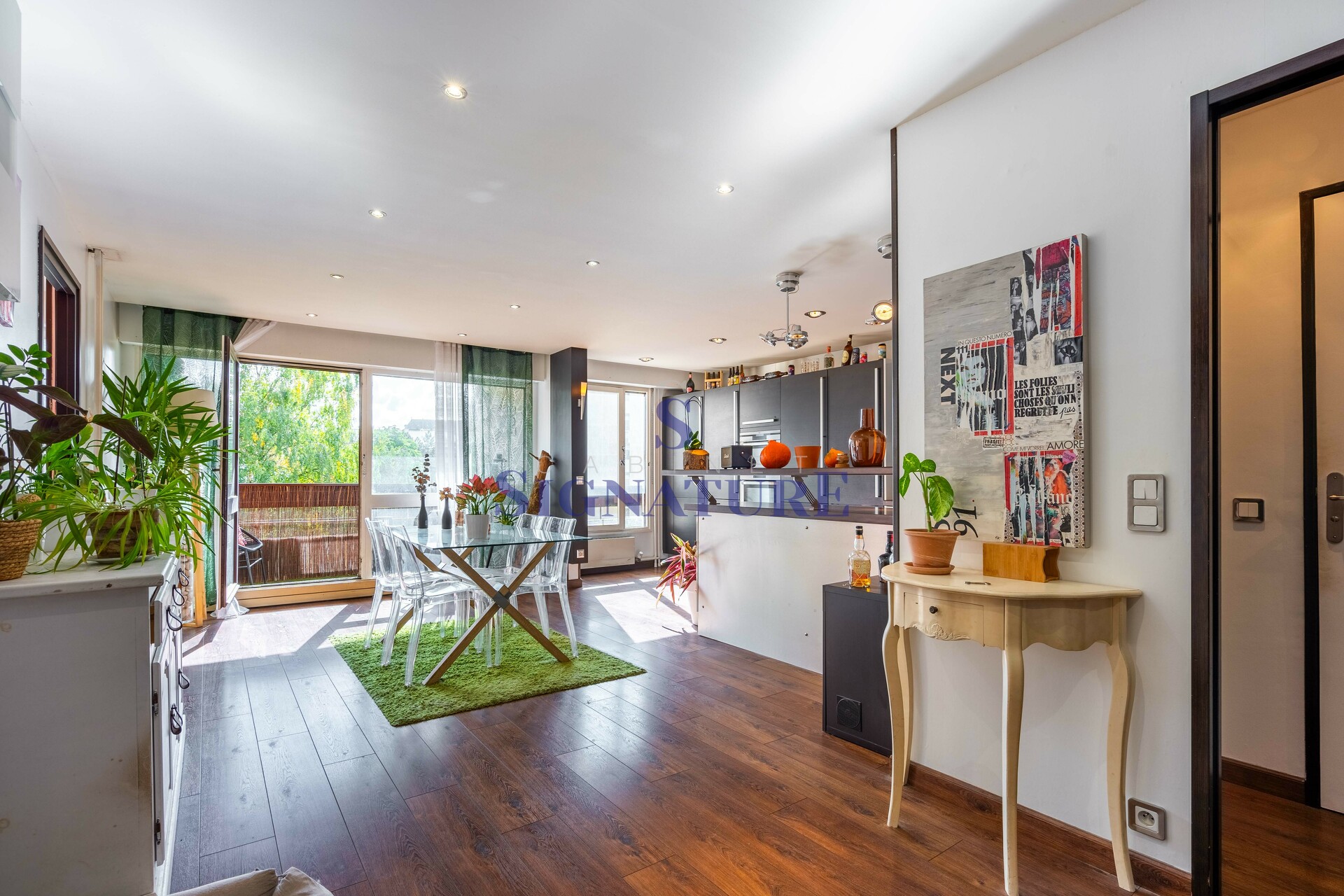 Appartement t5 avec terrasse et stationnement privatif