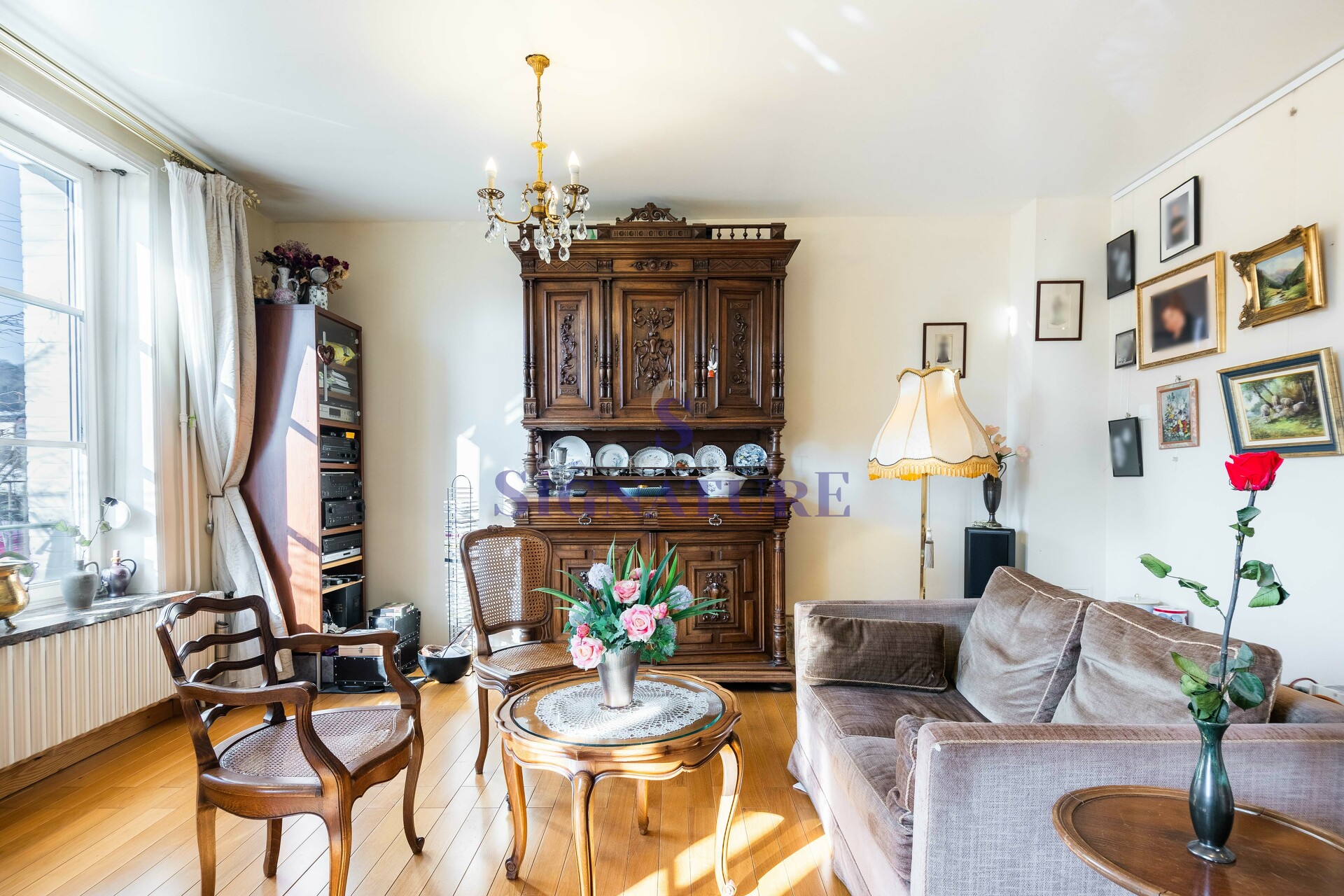 Maison à fort potentiel de 245 m² au calme